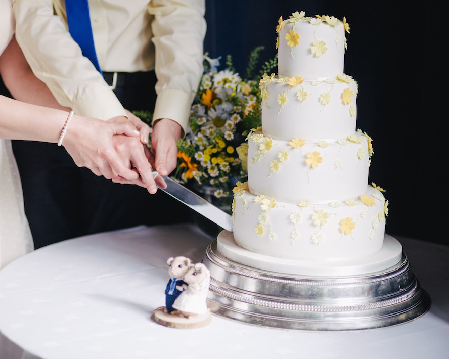 راز داستان کیک عروسی