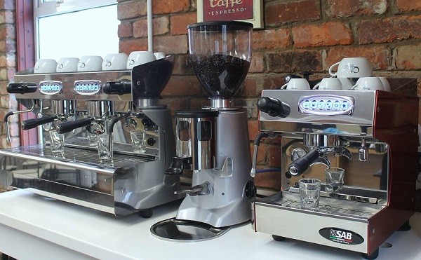 دستگاه سرو انواع قهوه